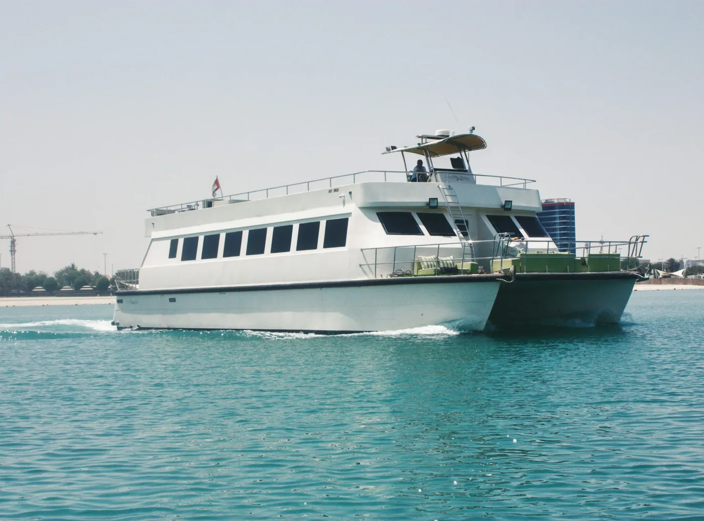 Butinah-1 — boat trip Abu Dhabi, Butinah Charters