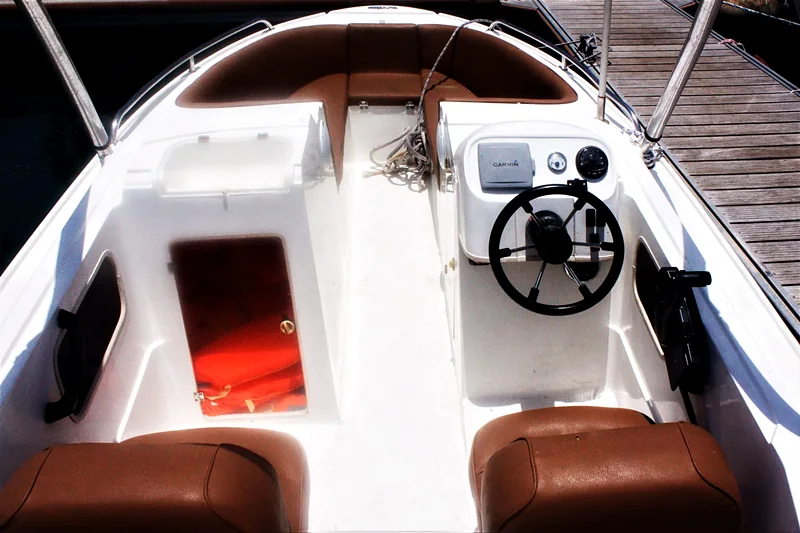 Yamaha Boat photo 3