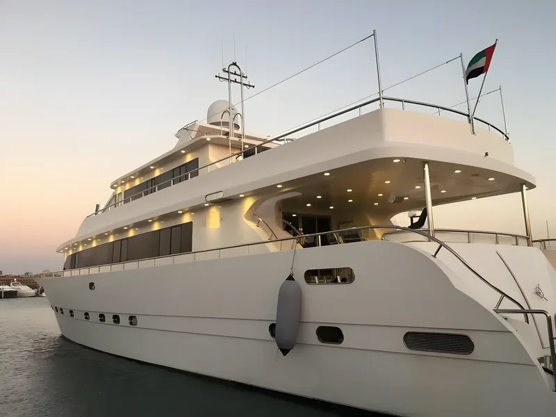 Butinah-3 100FT Charter Boat Rental