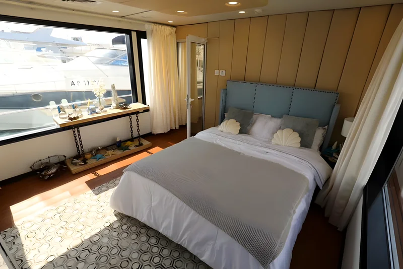 Sunshine Yacht: Elevating Elegance in Abu Dhabi photo 5