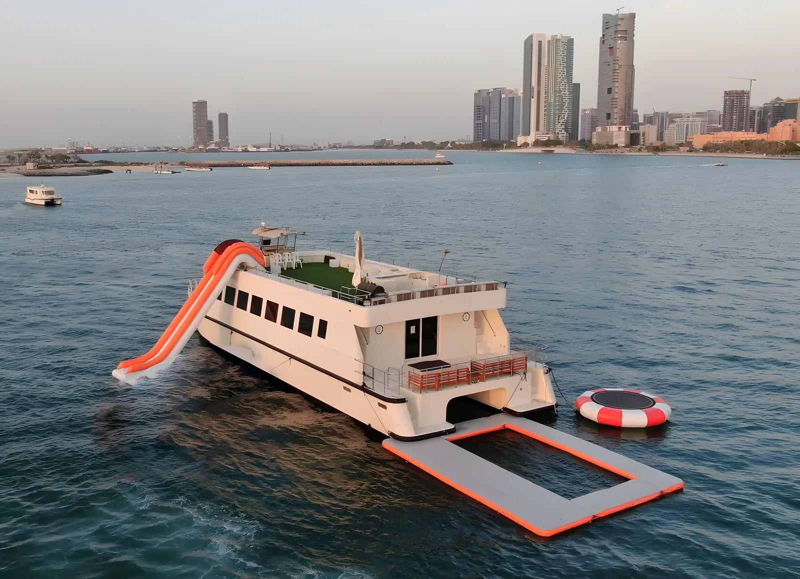 Luxury yacht booking Abu Dhabi