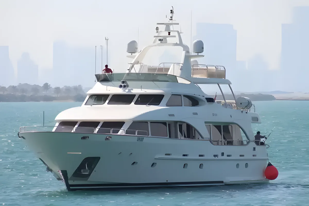 Cruising and Sailing Rental in Abu Dhabi